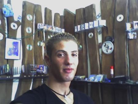 dj--houssam@hotmail.com